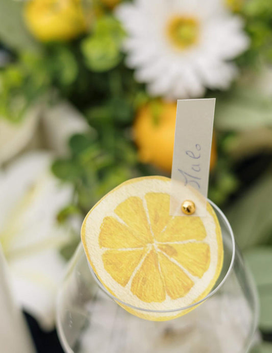 10 marcadores de lugar de papel amarelo em fatia de limão