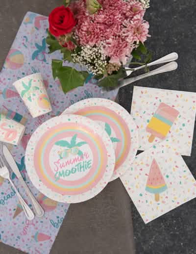 Ambientação com guardanapos de papel summer smoothie gelado delicioso
