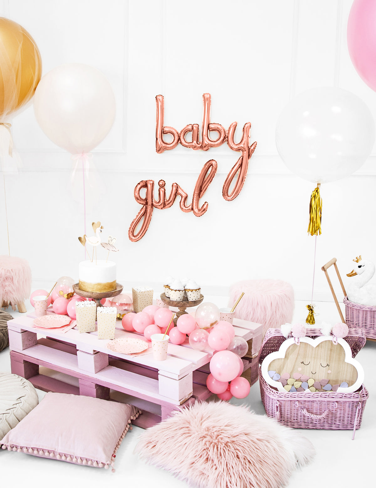 Encenação de baby shower do balão de alumínio baby