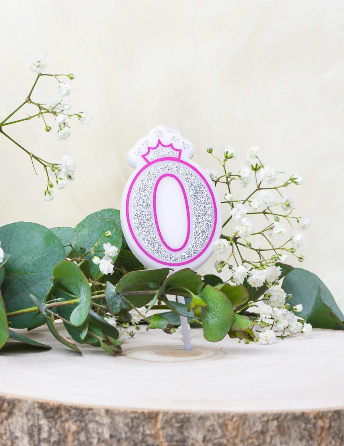 Apresentação decorativa da vela de aniversário número 0 princesa