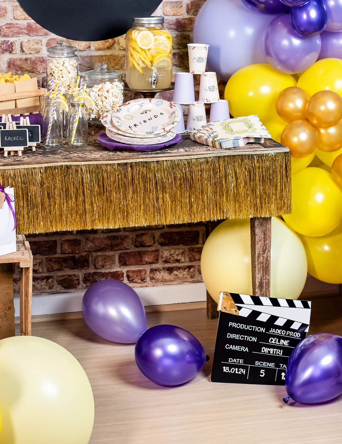 Decoração de cinema black and white em cartão personalizável