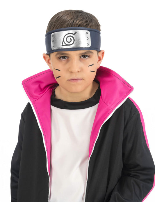 Gros plan sur le bandeau et le maquillage du déguisement Boruto pour enfant