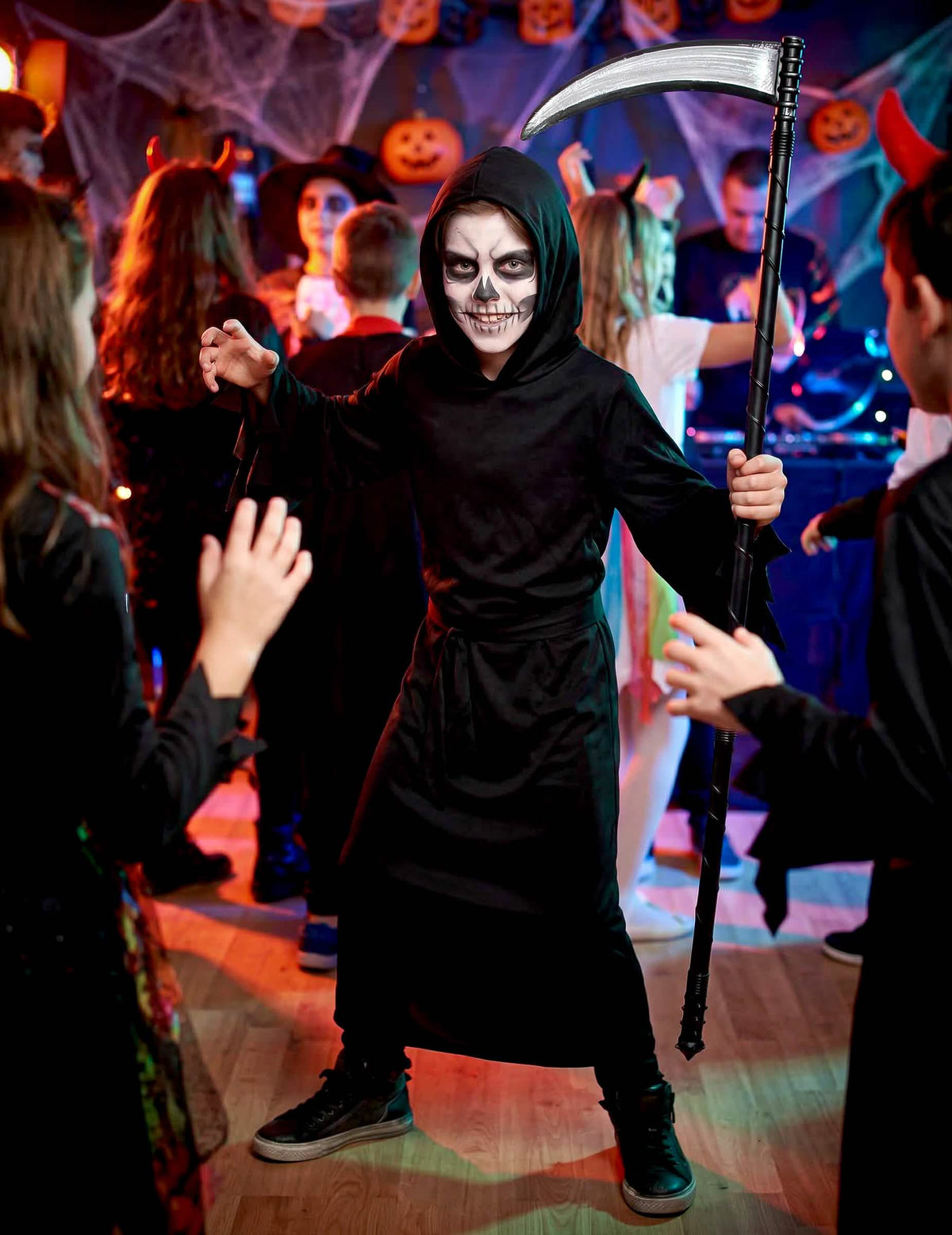 Encenação de halloween do disfarce de Ceifador de Almas