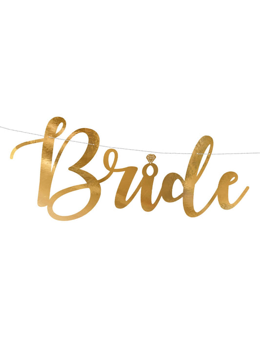 Gros plan sur le mot Bride de la guirlande en carton Bride to be