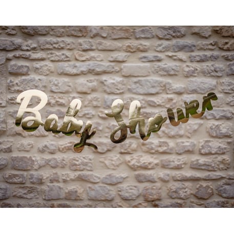 Vue d'ensemble de la guirlande de lettres baby shower doré métallisé