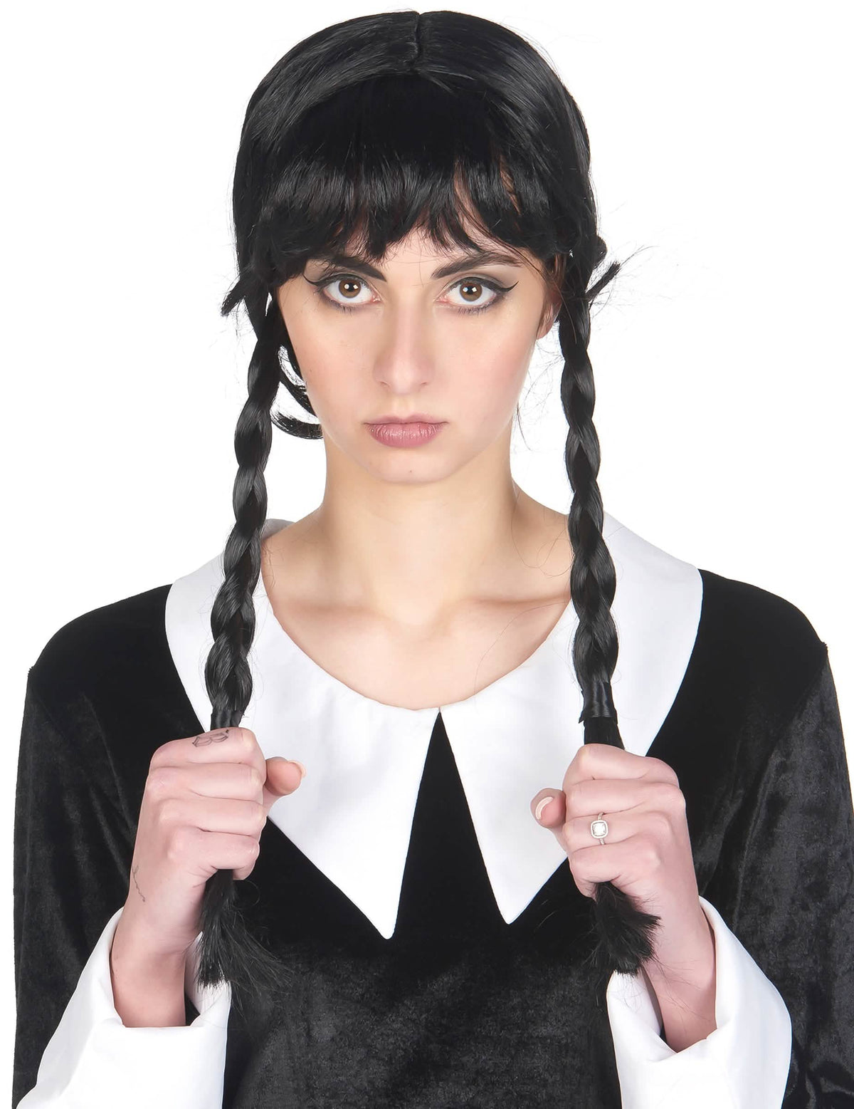 Kit accessoires écolière gothique pour femme noir avec perruque à nattes et col blanc
