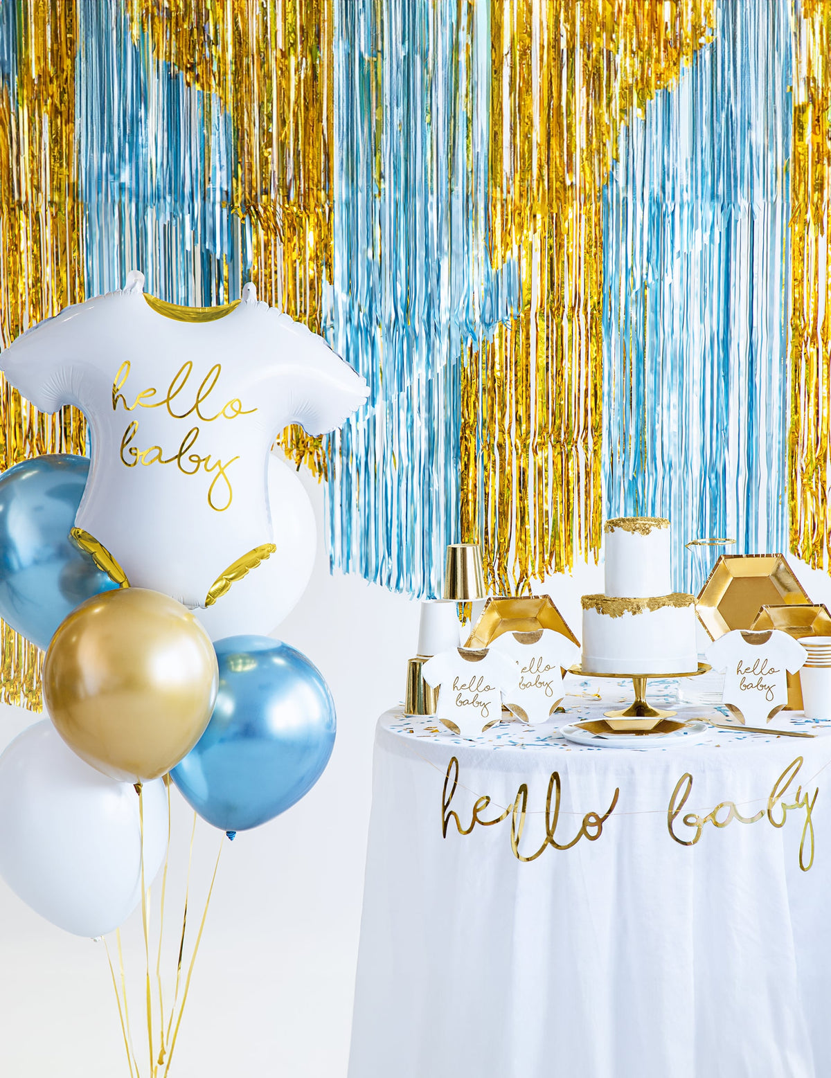 Mise en scène pour baby shower du rideau scintillant pour décoration de fête or