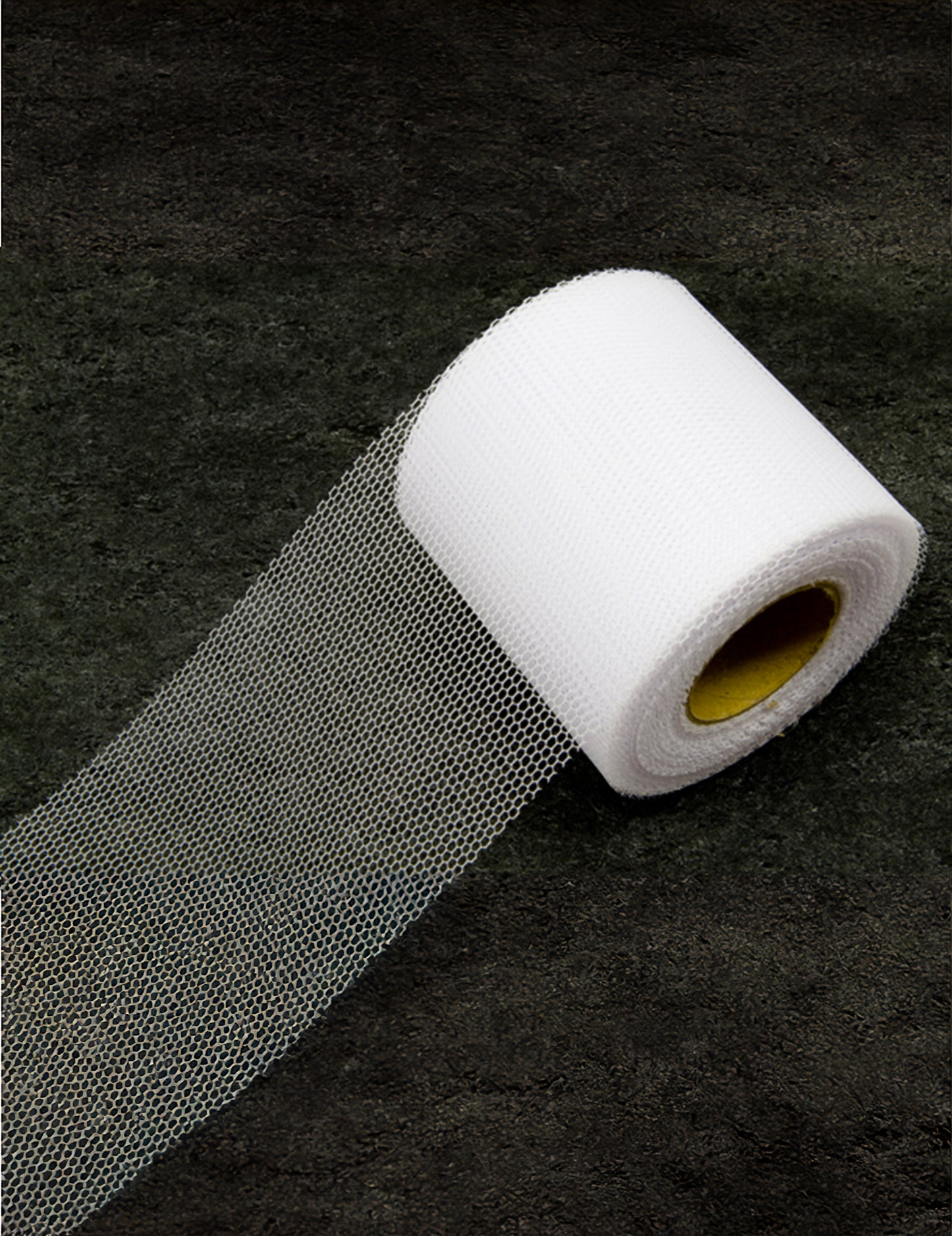 Rouleau de tulle blanc
