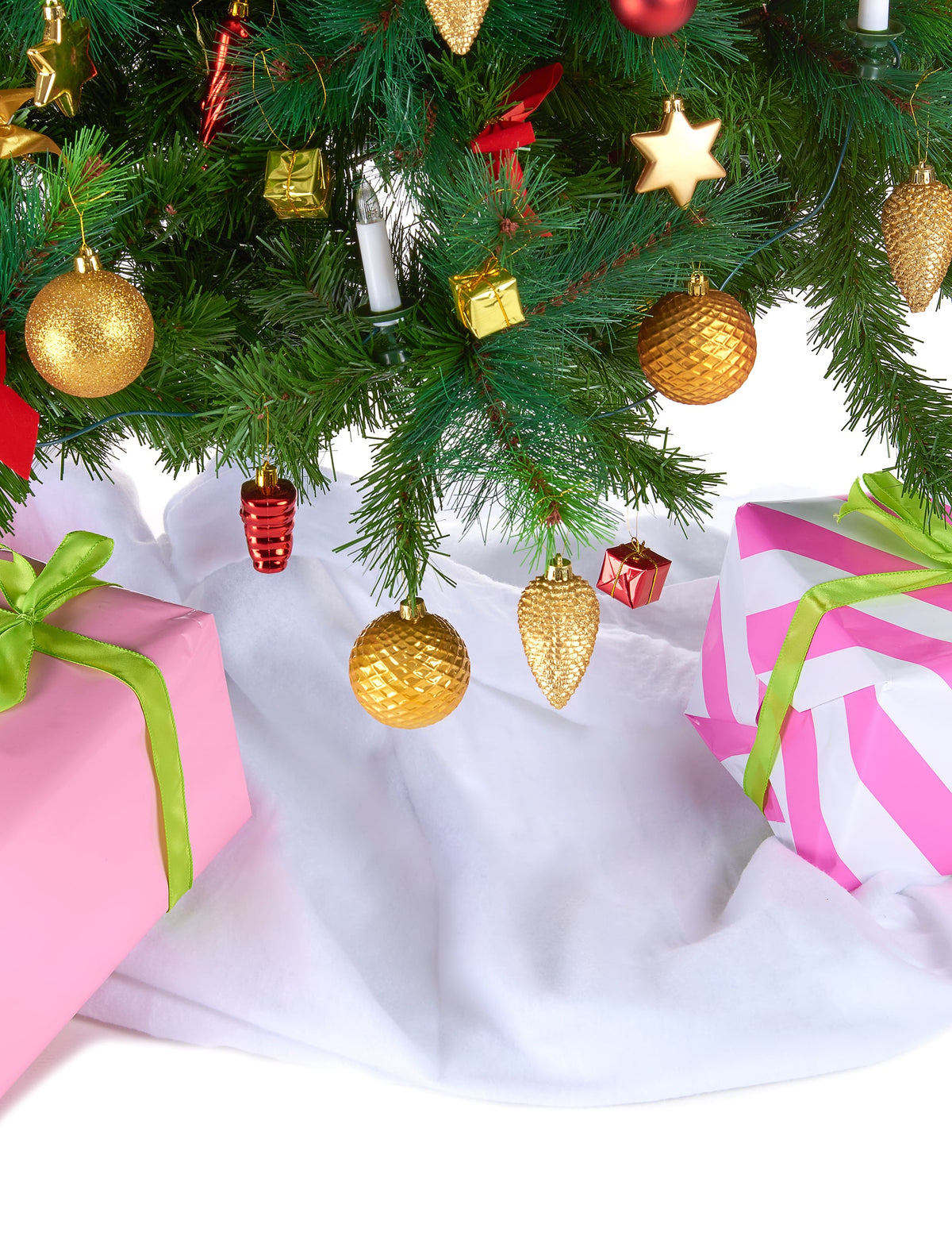 Cena ao pé da árvore de natal do tapete de neve natal