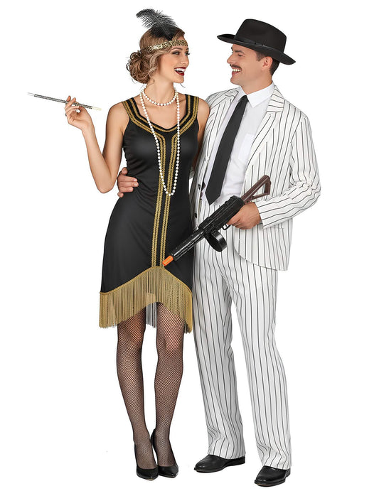 Vue de face avec accessoires du déguisement de couple gangster et charleston pour adultes