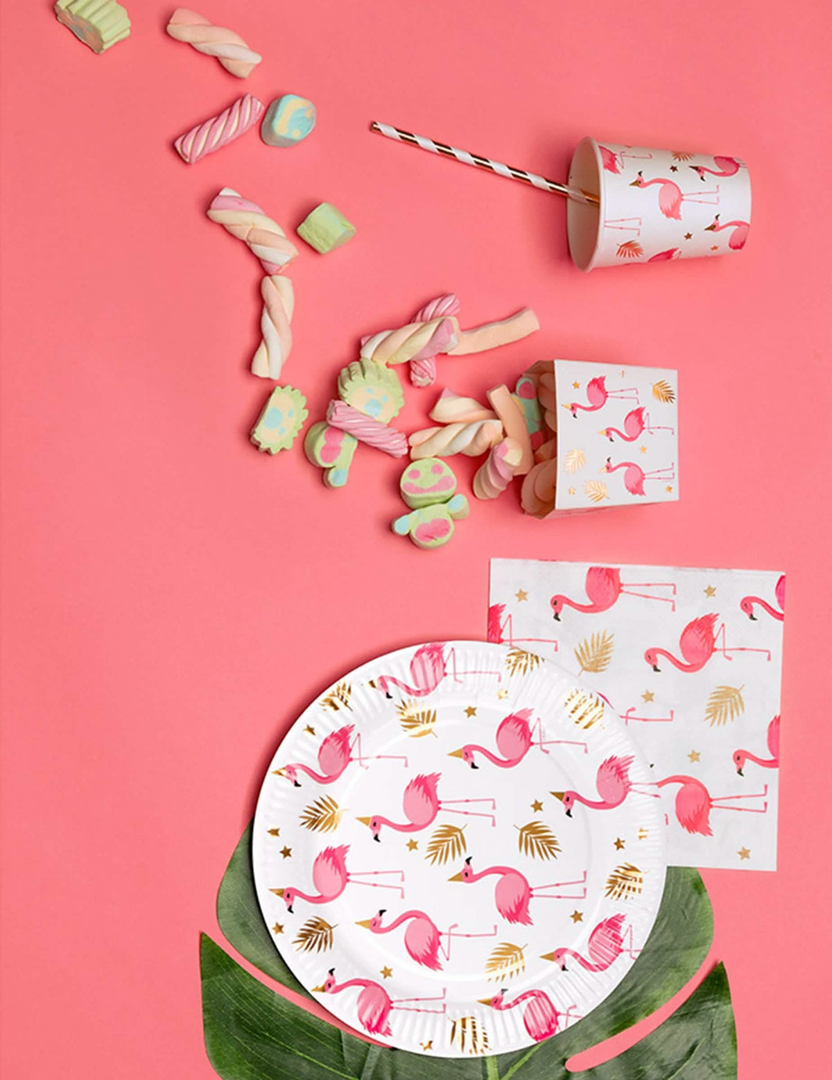 Mise en scène de table dos pratos Flamant Tropic