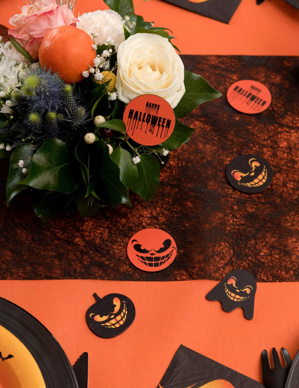 10 decorações Ghost de madeira para espalhar preto 5 cm