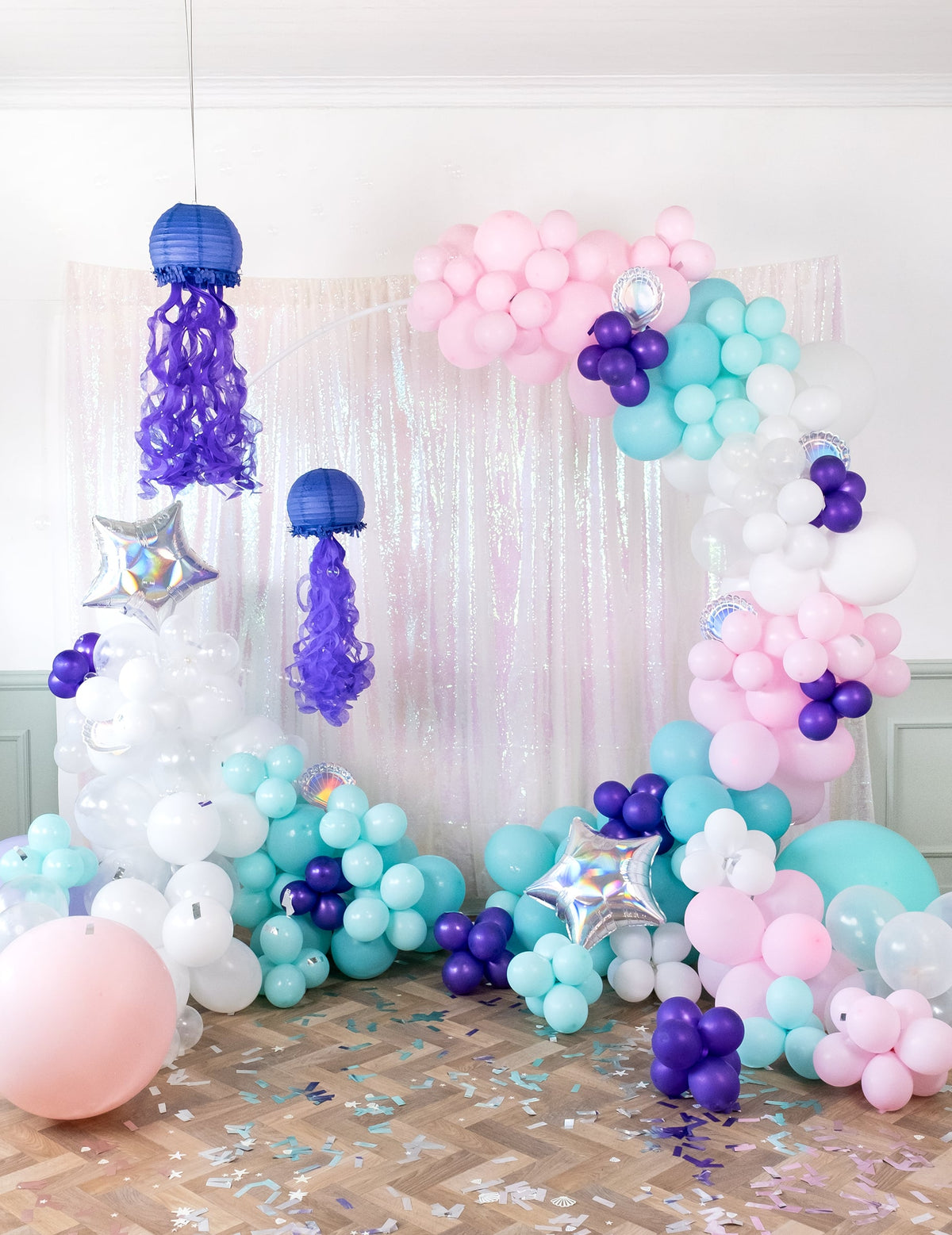 Arche de ballons avec décorations marines des ballons en latex pastel pour décoration rose