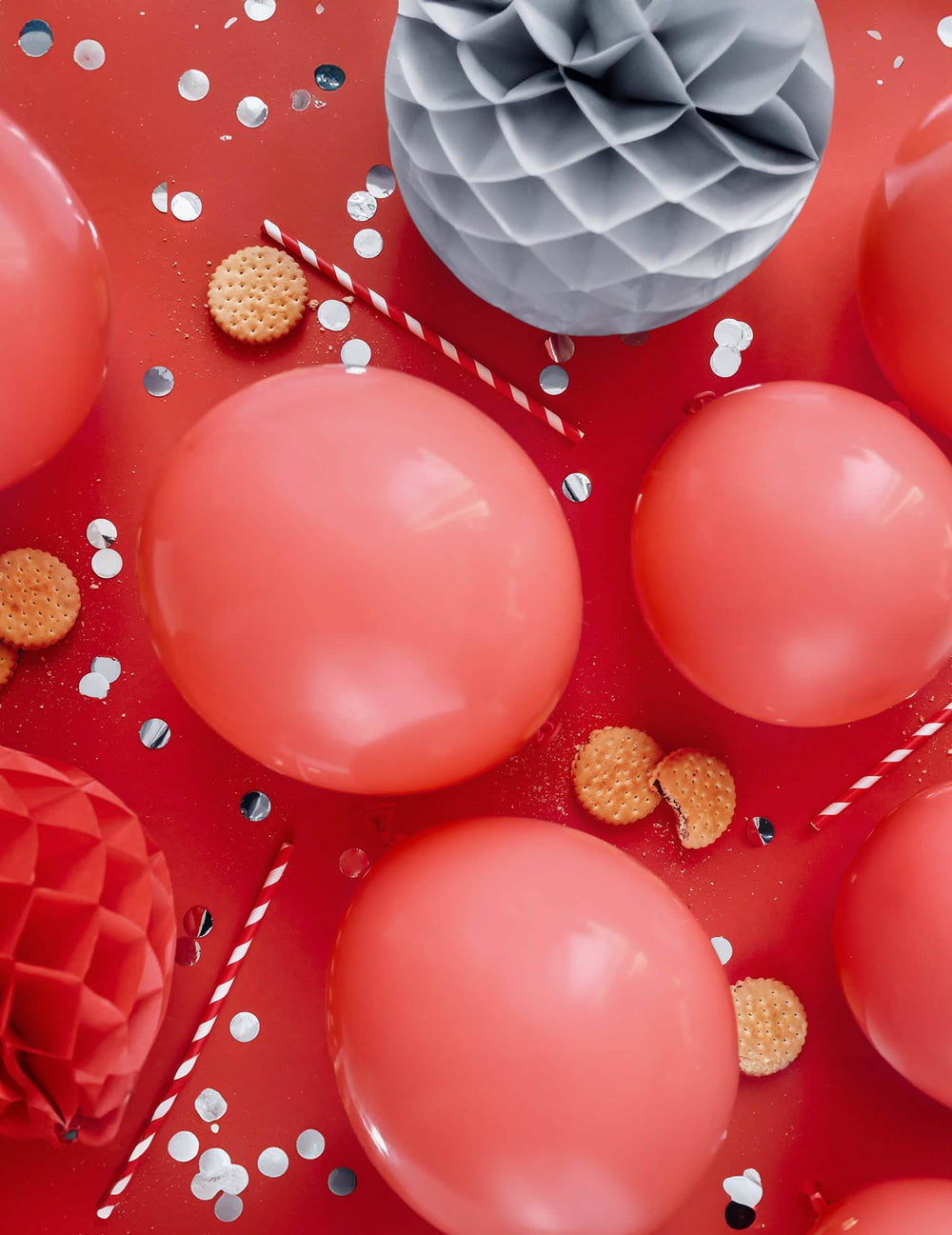 Cenário festivo do balão de látex pastel para festa vermelho em borracha natural