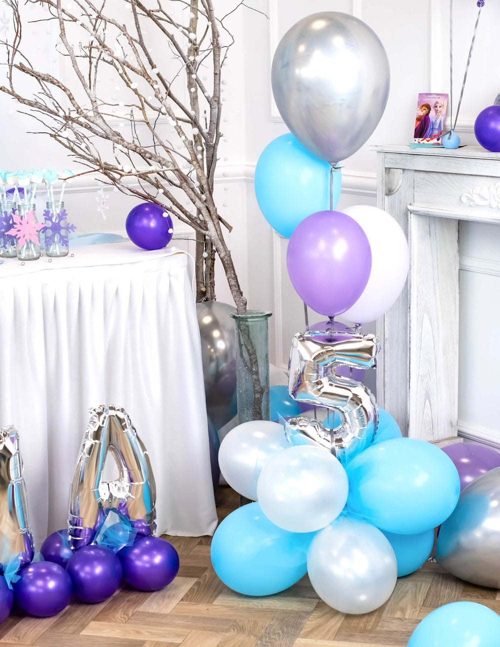 Encenação de decoração do balão de festa de látex
