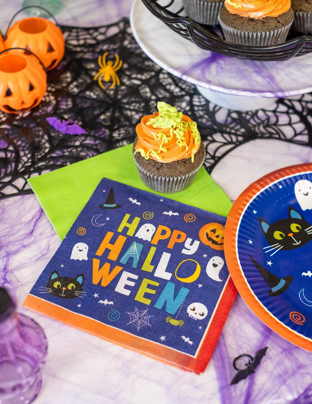 Decoração de mesa com guardanapos halloween Friends