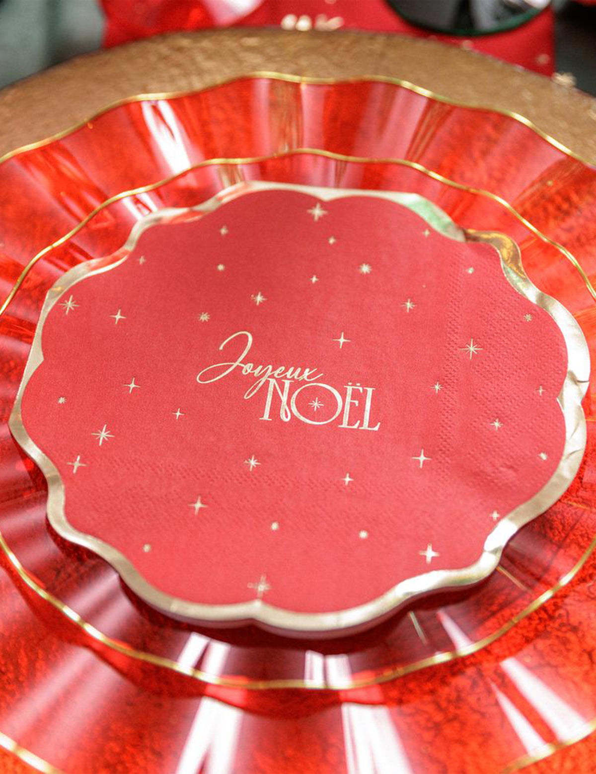 16 guardanapos Feliz Natal intemporal vermelho e dourado 32 x 32 cm