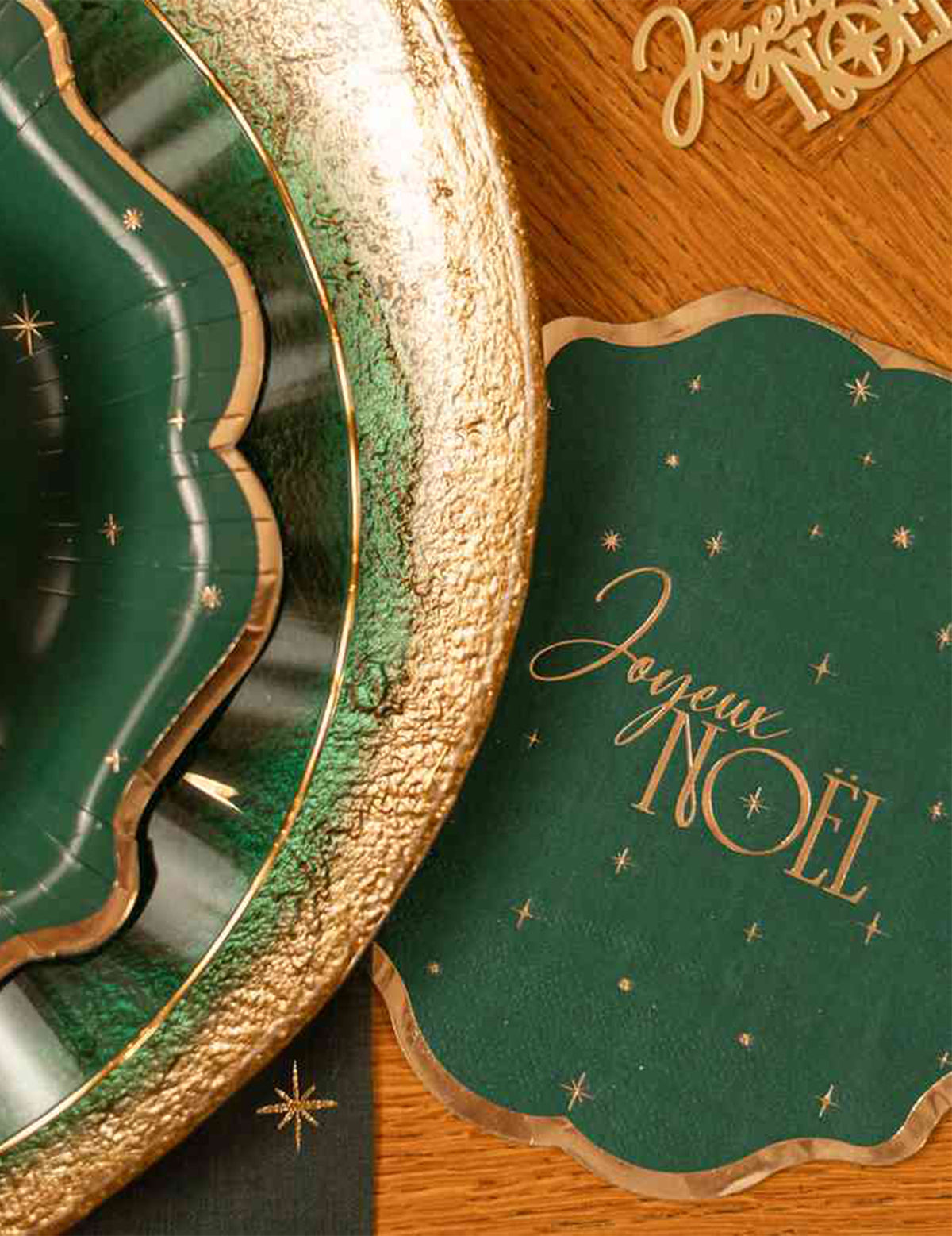 16 guardanapos Feliz Natal intemporal verde inglês e dourado 32 x 32 cm