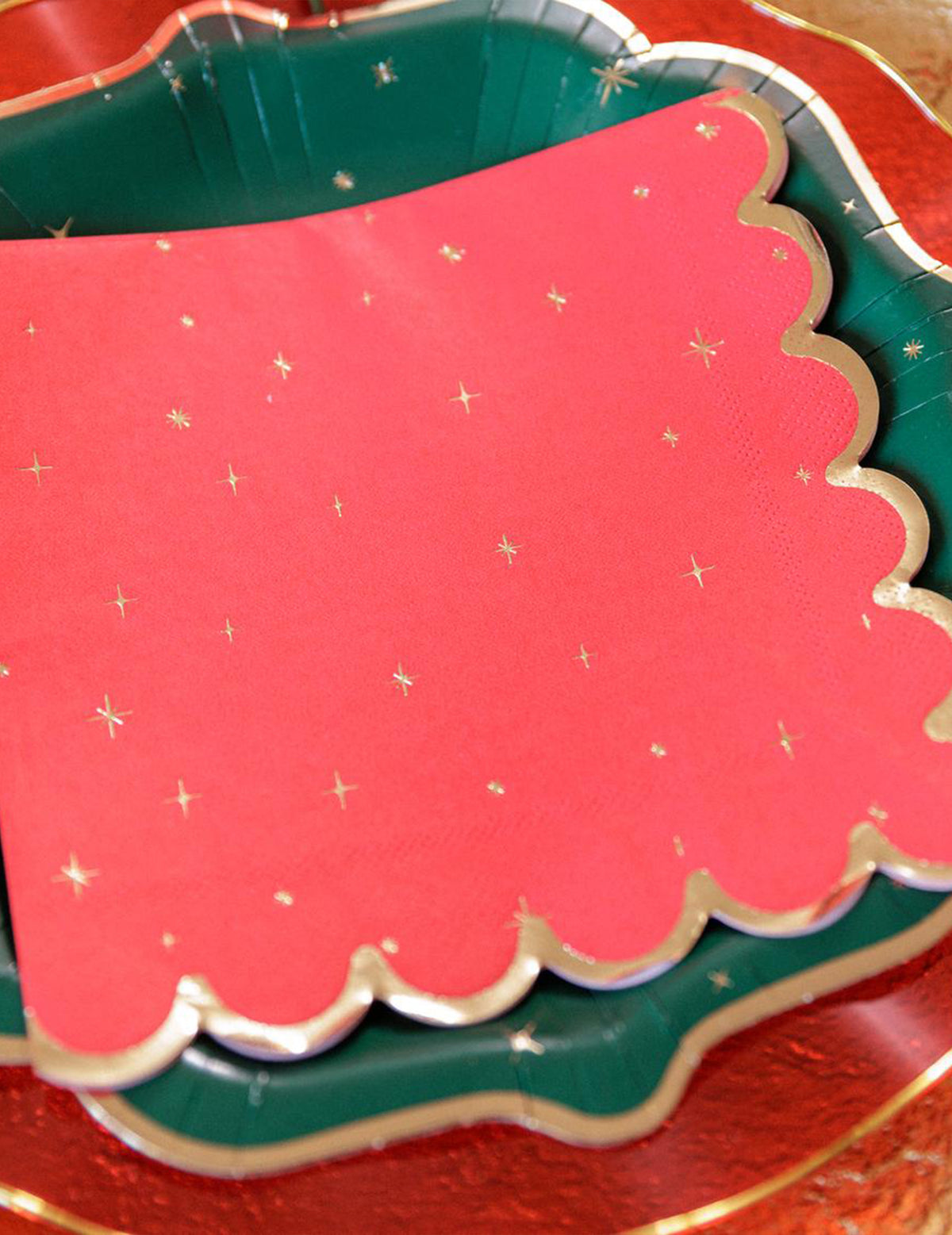 16 guardanapos de Natal atemporal vermelho e dourado 33 x 33 cm