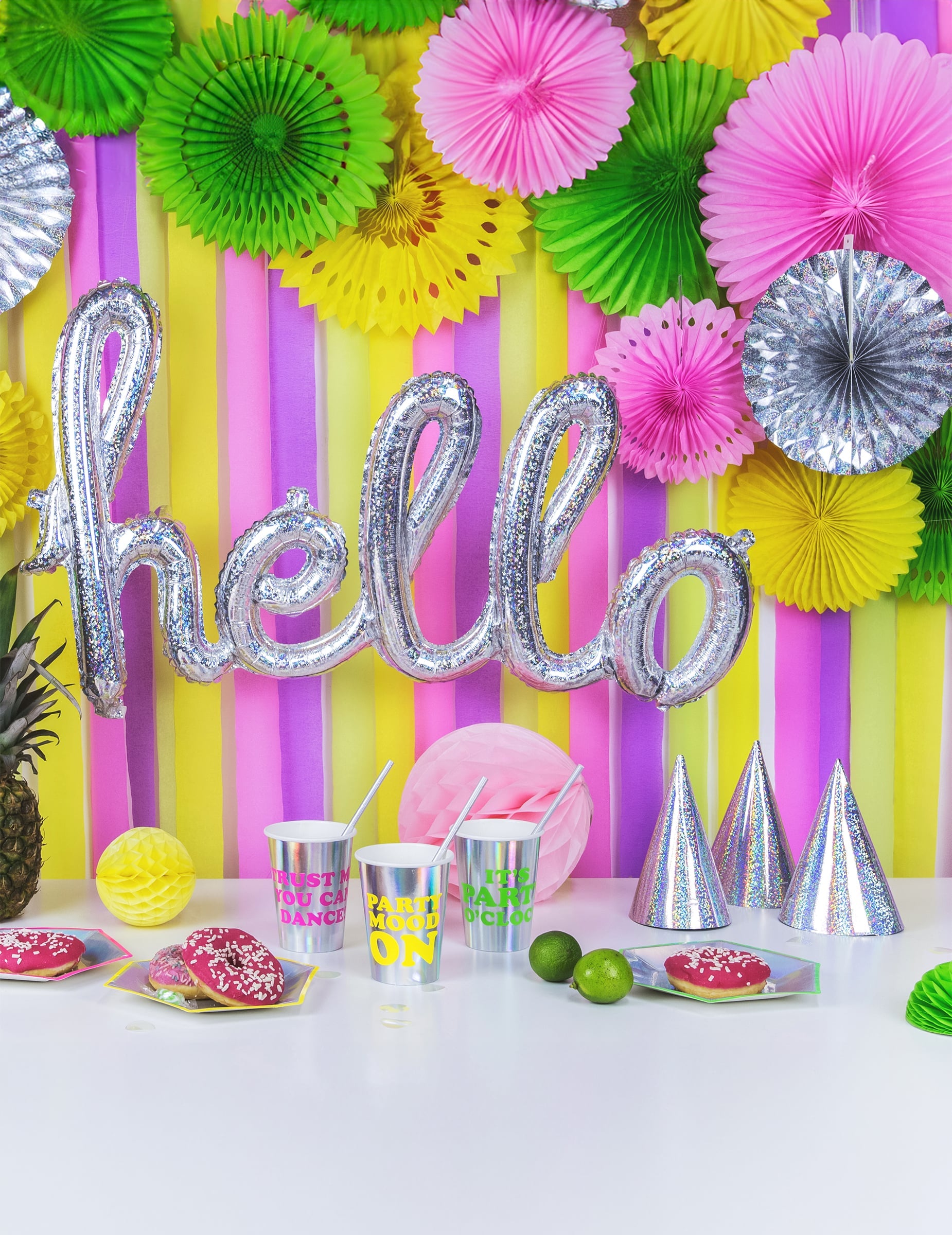 Décoration de table des chapeaux de fête holographiques