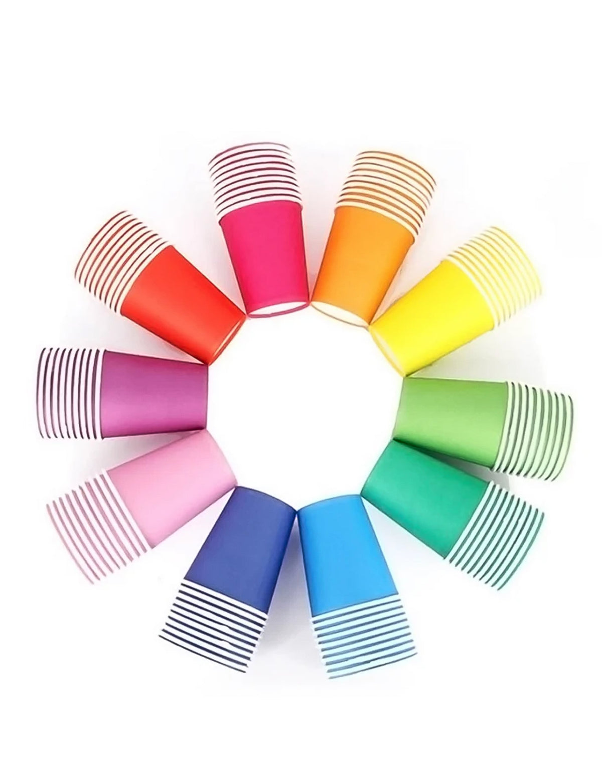 Assortiment de couleurs des gobelets américains carton recyclable pour fête