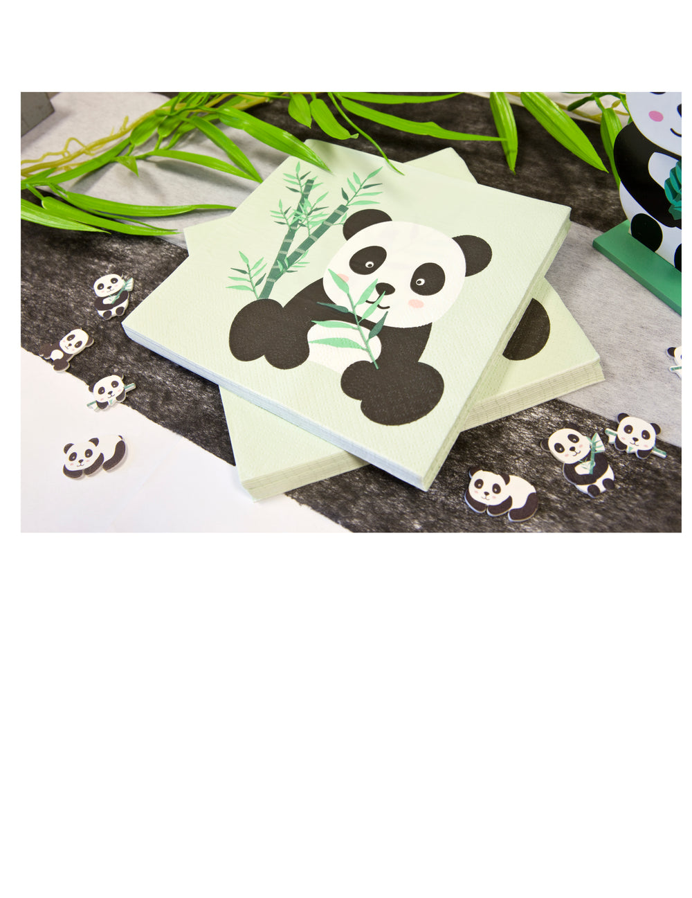 Mise en situation des serviettes en papier panda vert pastel