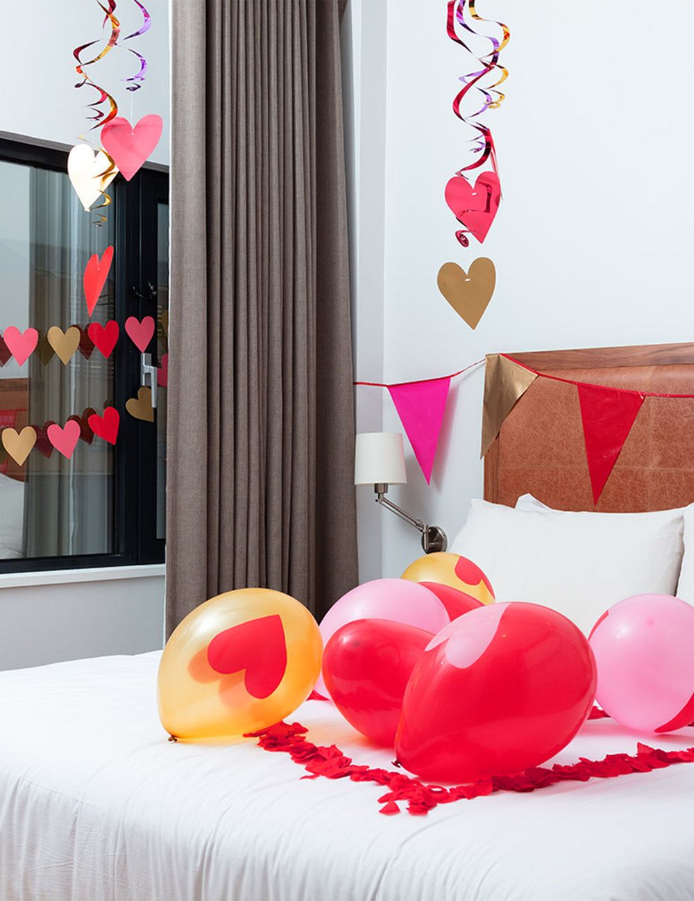 Décorations à suspendre spirales cœurs pour fête rouge rose et or