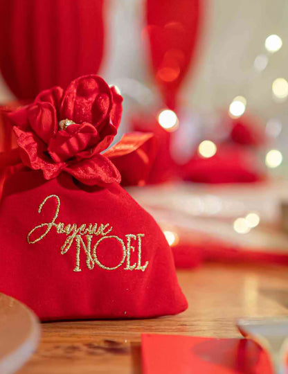 4 saquinhos de veludo vermelho e dourado Feliz Natal 9,5 x 11,5 cm