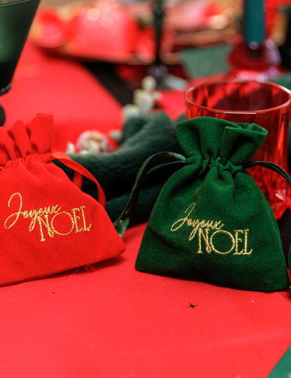 4 saquinhos de veludo vermelho e dourado Feliz Natal 9,5 x 11,5 cm