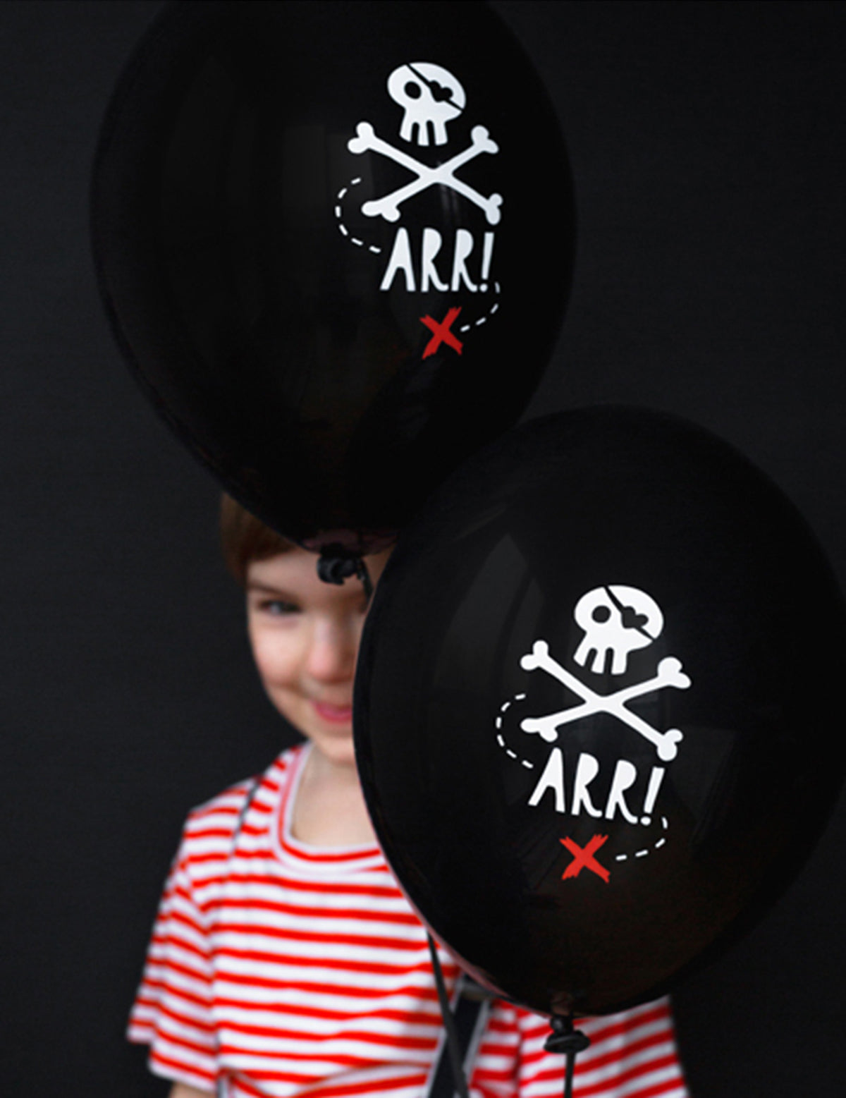 Mise en situation des ballons en latex fête de pirate
