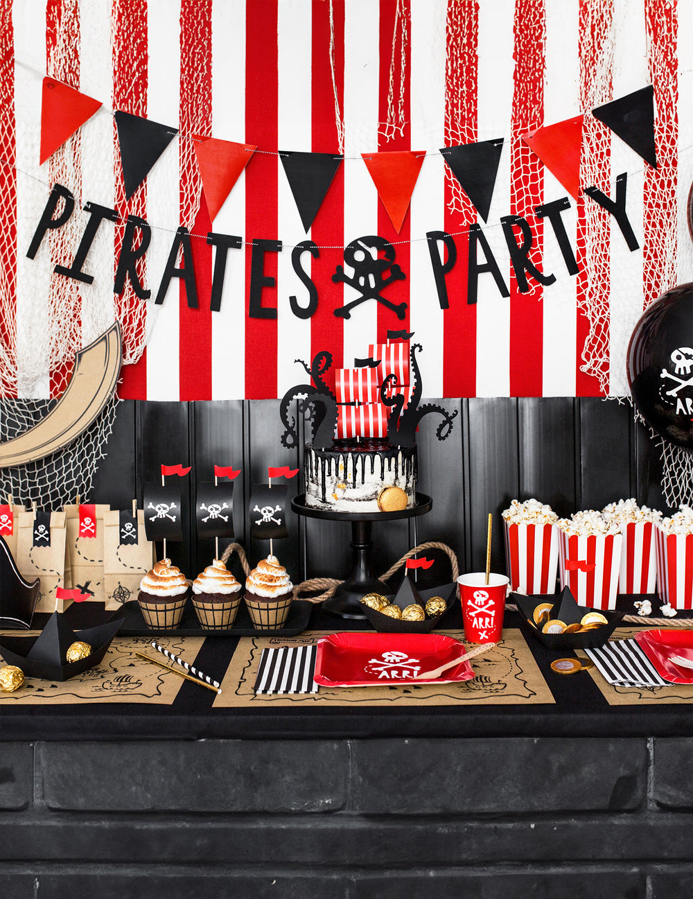 Décoration de buffet de fête du bateau de pirate en papier origami pirate