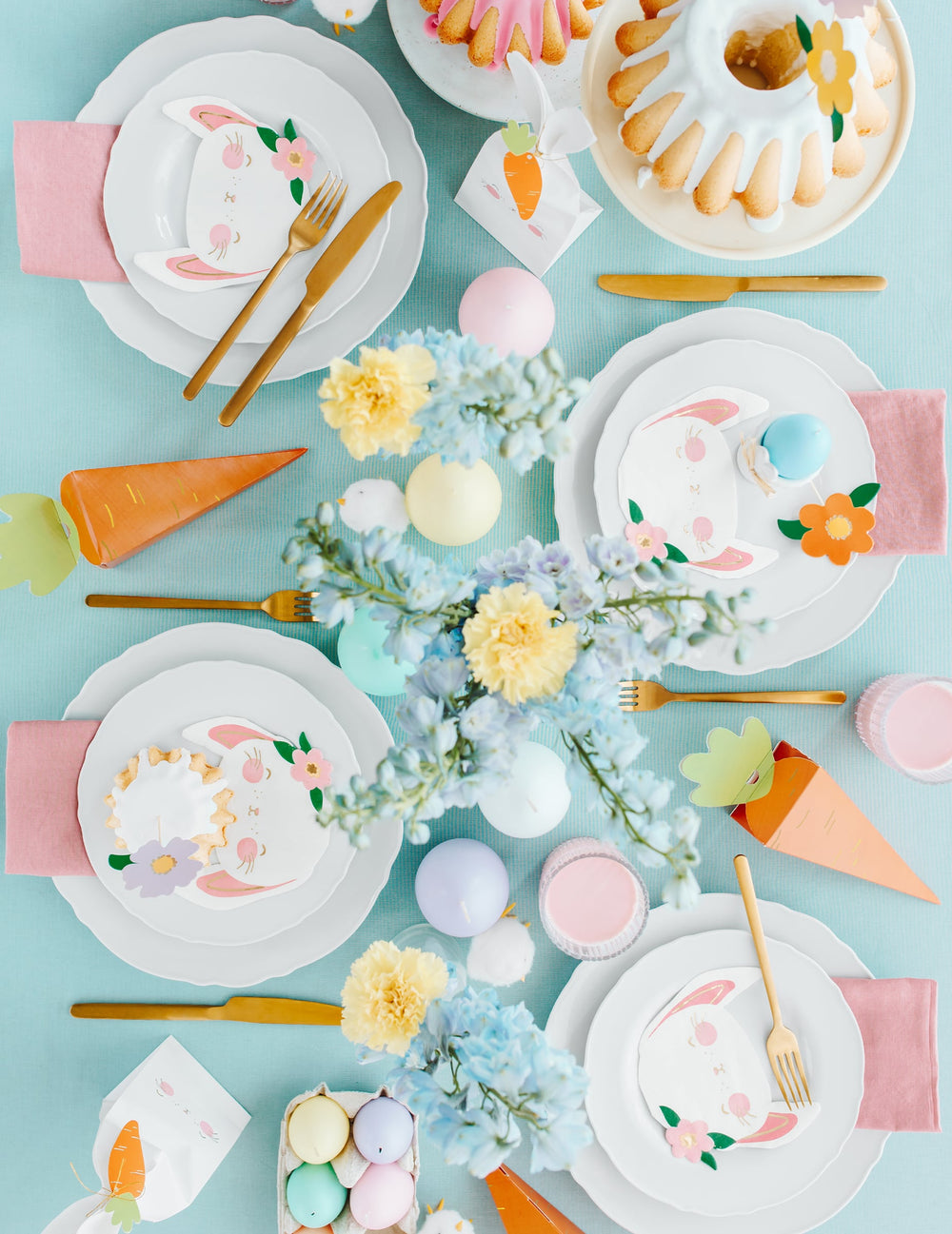 Mise en scène de table des boîtes carottes en carton