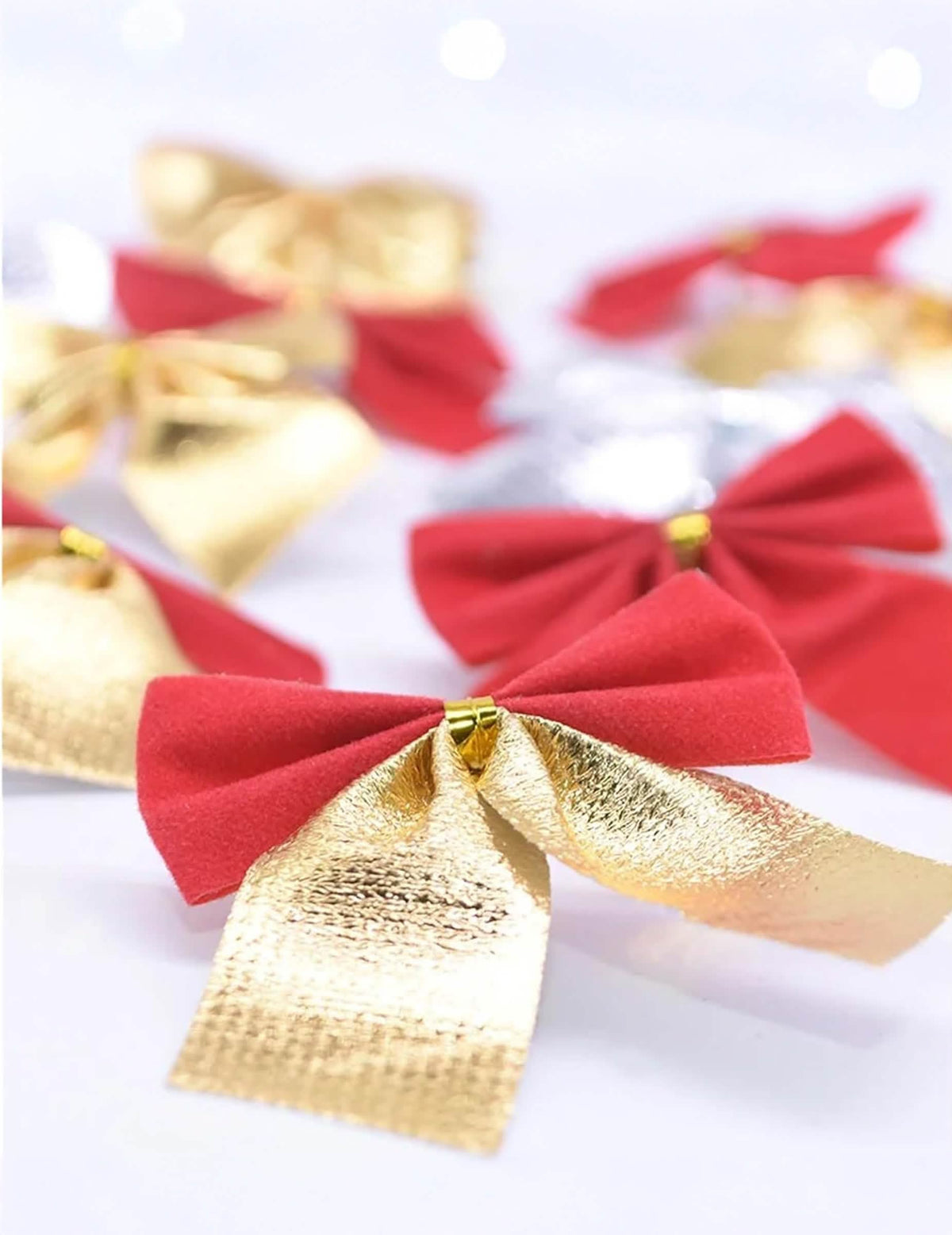 Laços adesivos para natal em veludo vermelho e dourado