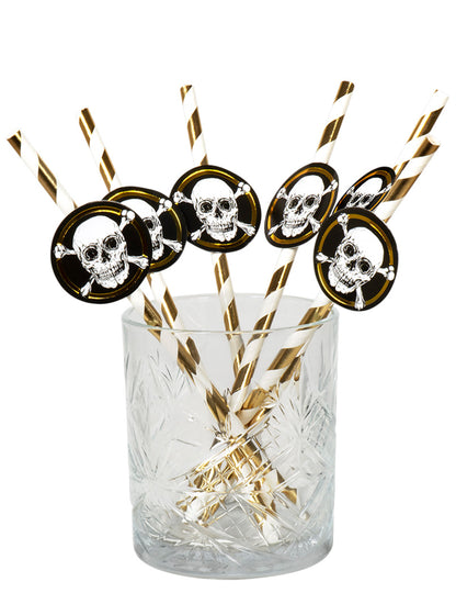 Mise en situation dans un verre des pailles en carton Pirate Jolly Roger