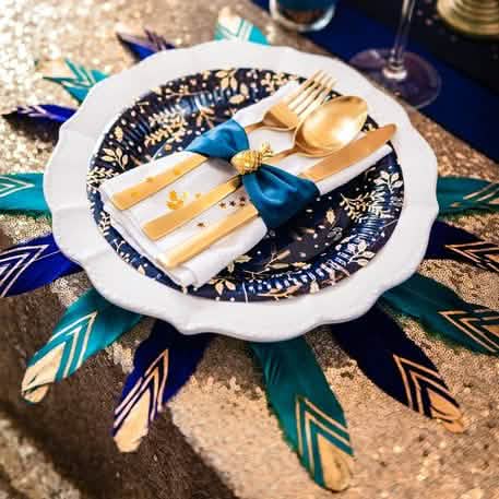 6 plumas étnicas azul pavão e dourado com brilho