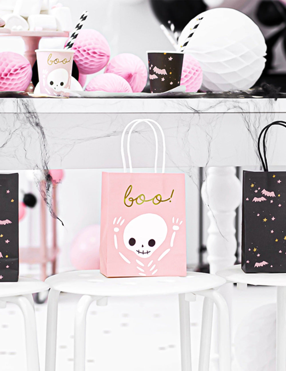 Sacs à bonbons boo pour halloween roses et blancs