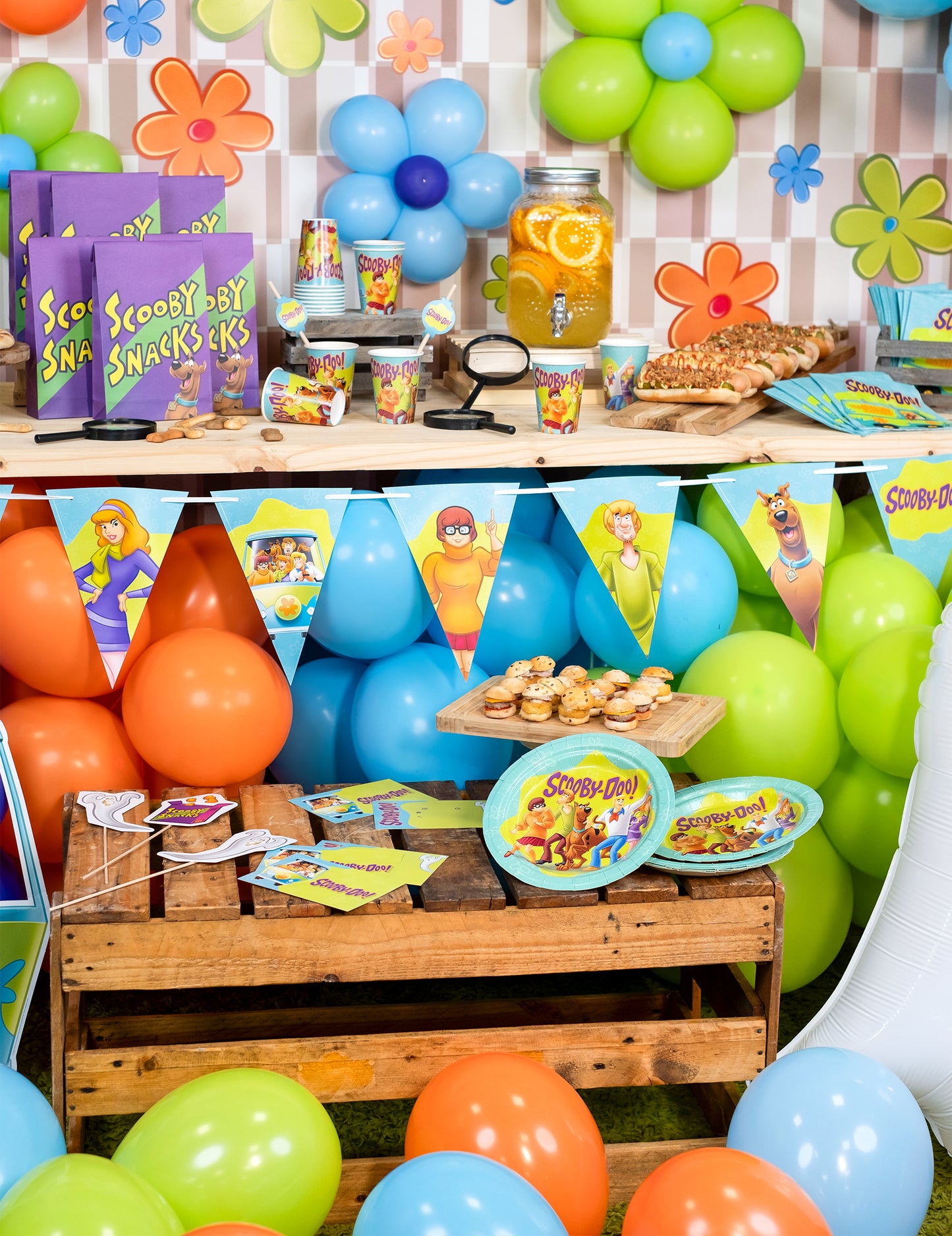 8 Assiettes en carton Scooby-Doo™ 23 cm