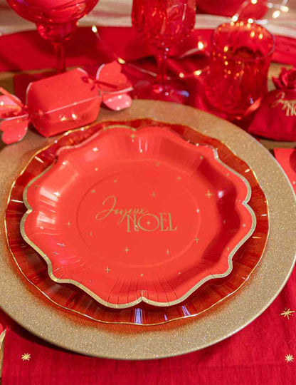 8 pratos Feliz Natal intemporal vermelho e dourado 23 cm