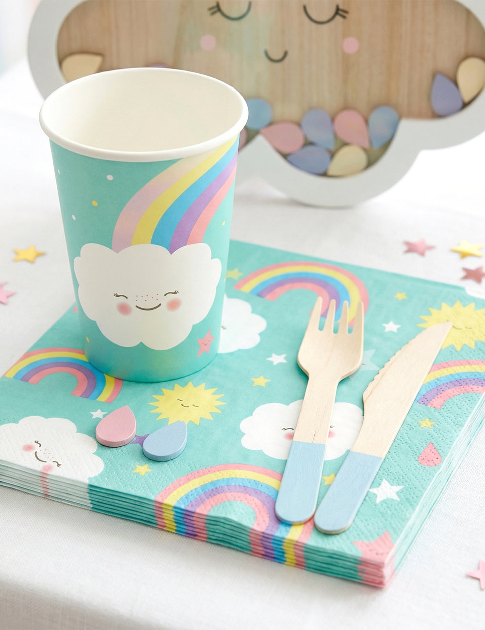 Gobelets en carton petit nuage pour fête d'enfant bleu turquoise et arc-en-ciel