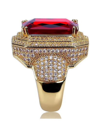 Vue de dos de l'anneau serti de strass de la bague de Saint-Nicolas luxe pour adulte