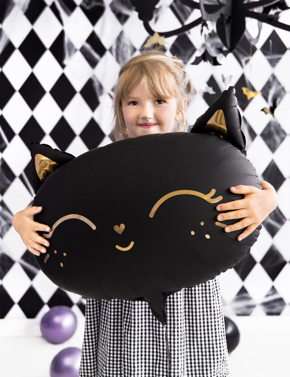 Mise en situation du ballon aluminium chat pour Halloween