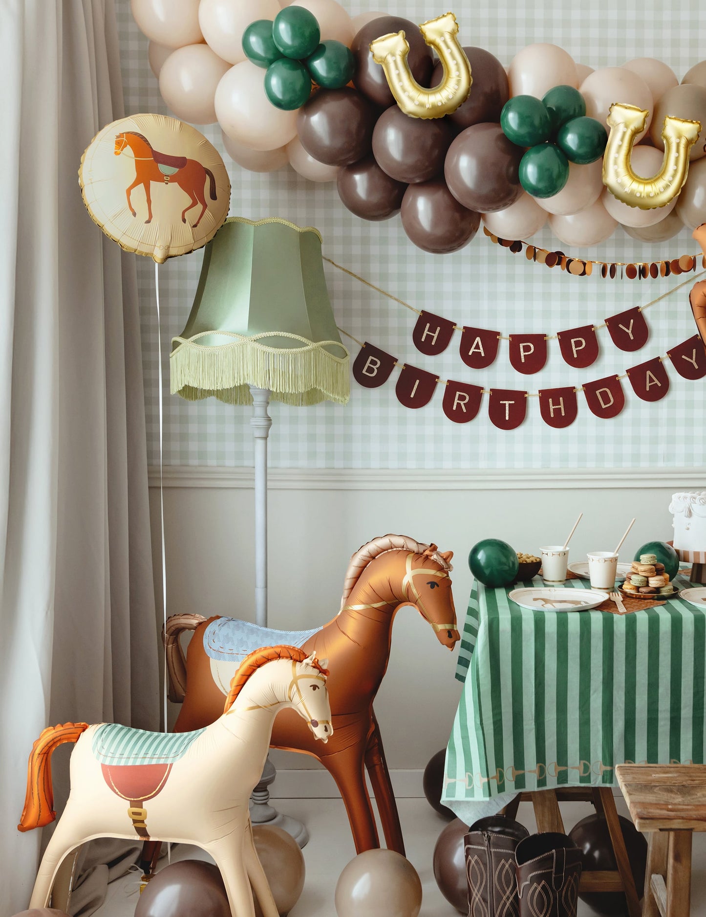 Balão de alumínio com cavalo