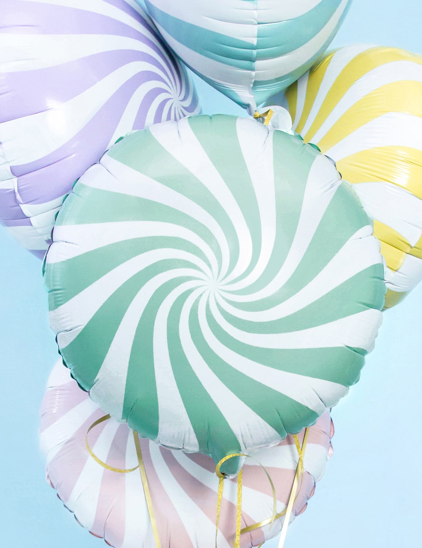 Gros plan sur l'assortiment du ballon aluminium sucette pour fête