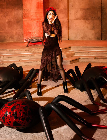 Balão de alumínio com suporte Aranha XXL preto e vermelho 275 x 152 cm