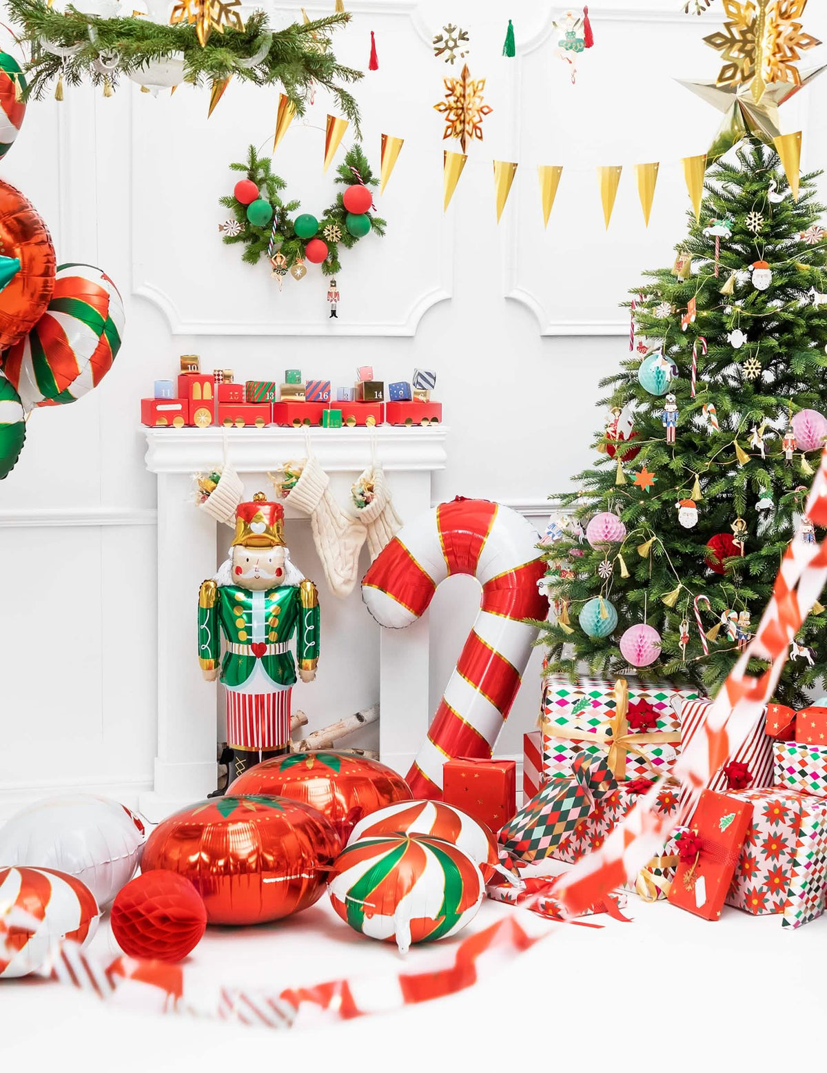 Encenação festiva do balão gigante em alumínio bengala de açúcar para decoração de natal