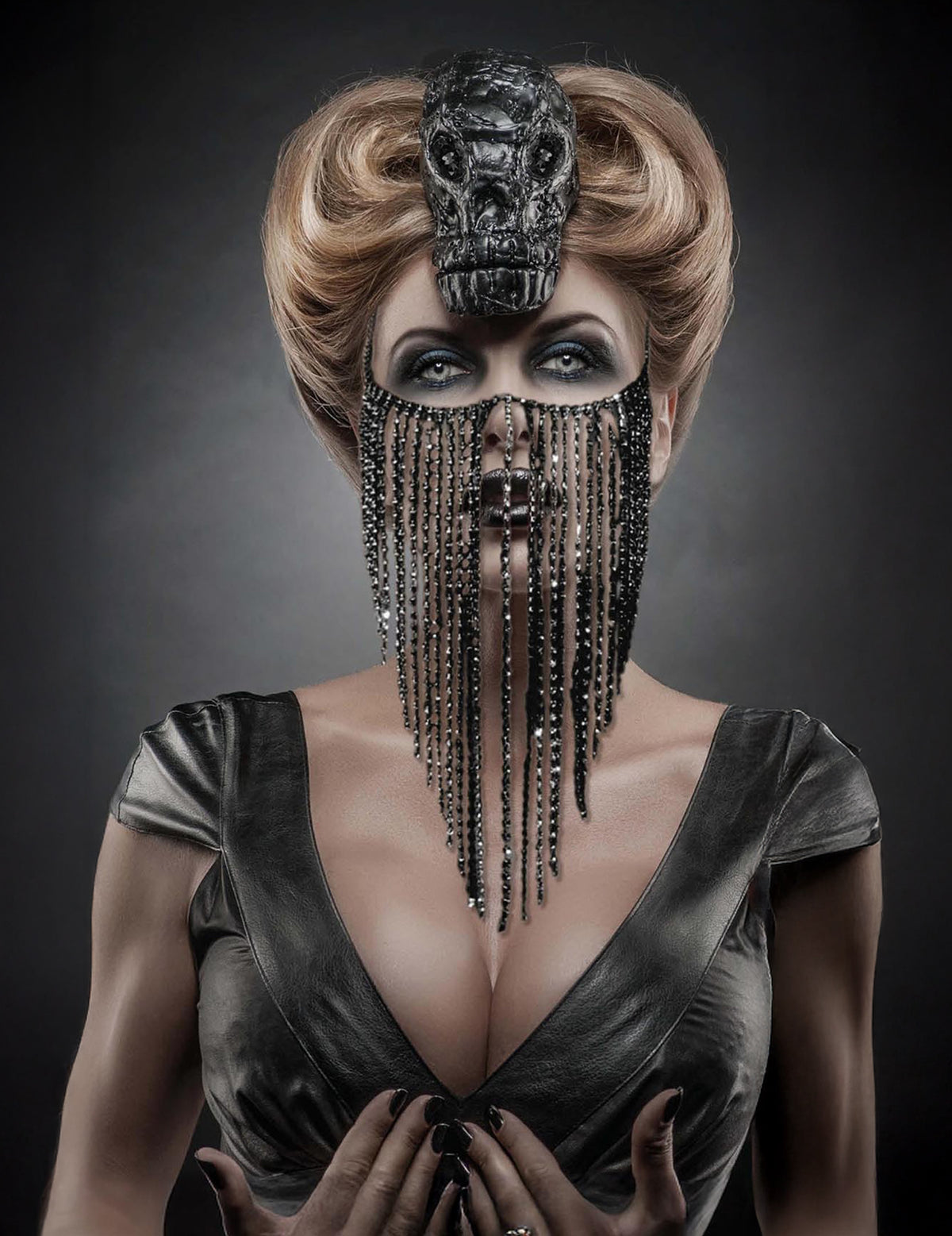 Bijoux de visage à franges pour adulte noir avec perles et crâne décoratif