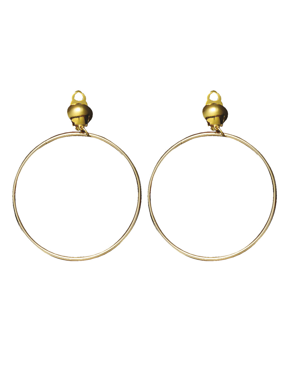 Détail du système à clip des boucles d'oreilles pour adulte
