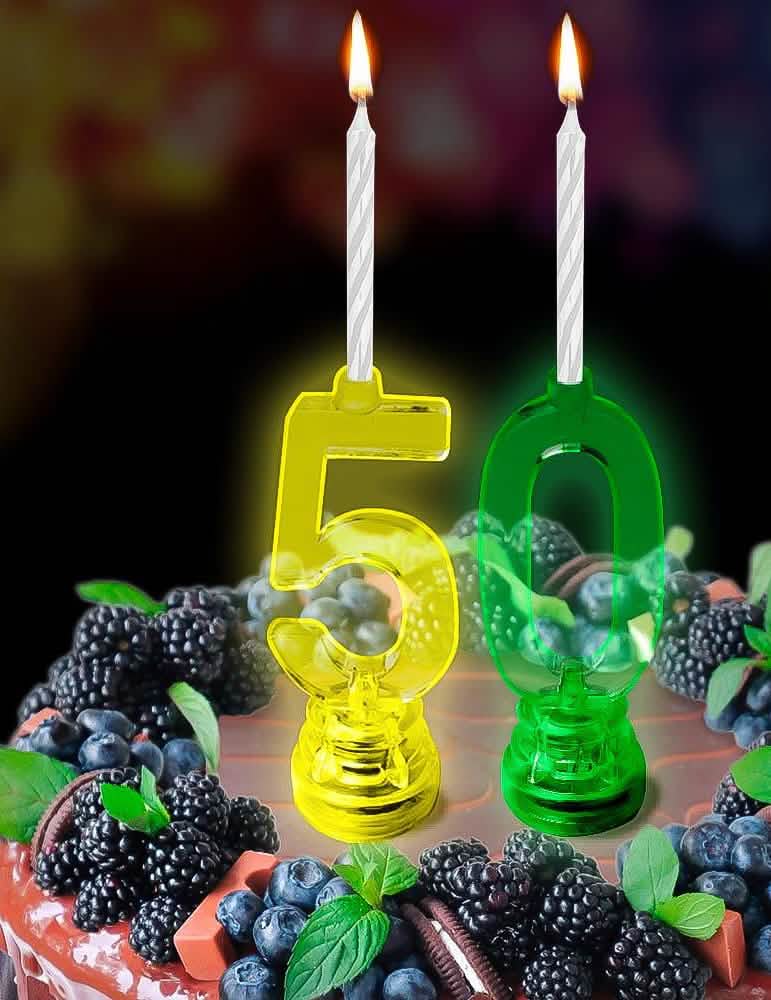 Colocação num bolo da vela luminosa LED número 5 para aniversário multicores
