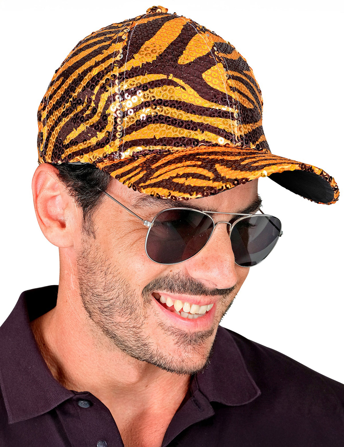 Vue de profil de la casquette à sequins tigrée