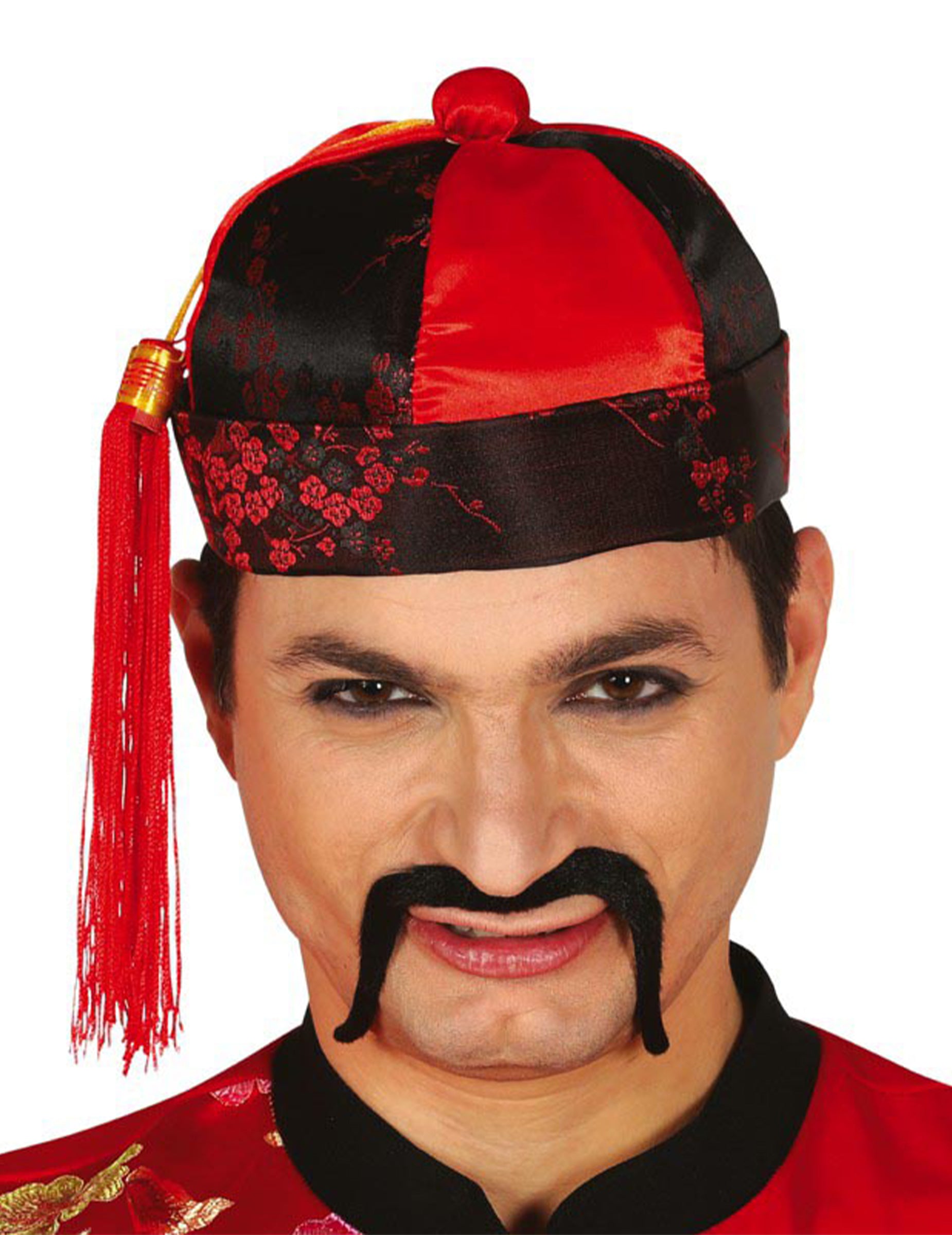 Gros plan sur le devant du chapeau mandarin pour homme